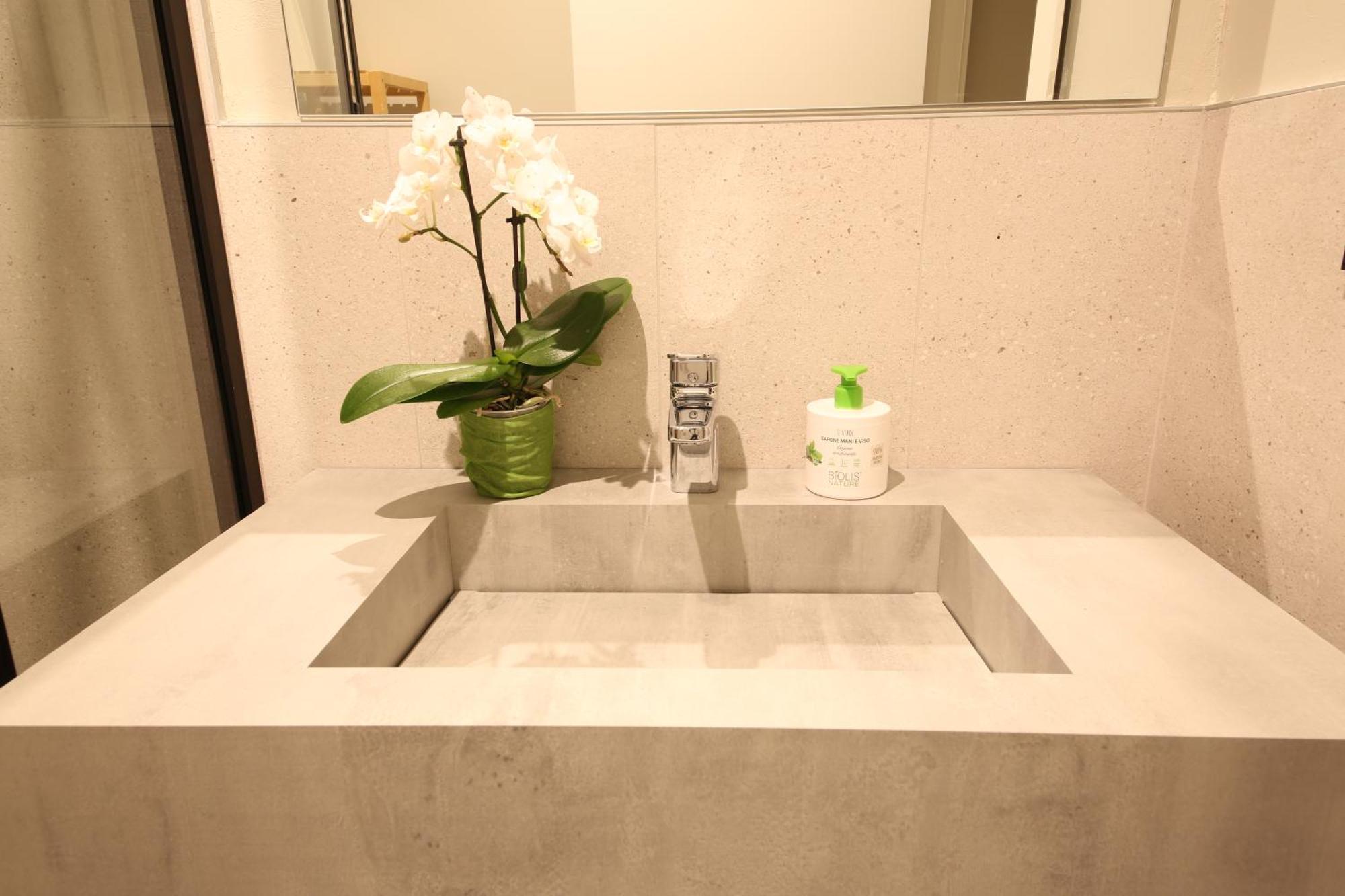 Romantico attico con terrazzo in Centro Milano Esterno foto